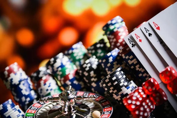Cash-out interface Cash-out button and balance update